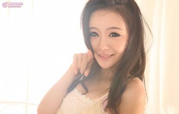 Ҧ���˿�͸���۾���Ƶ�����߾�������ҵ�������������ë̫��û�˸�˵...